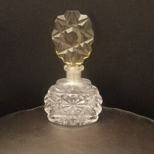 Irice Crystal Perfume Bottle